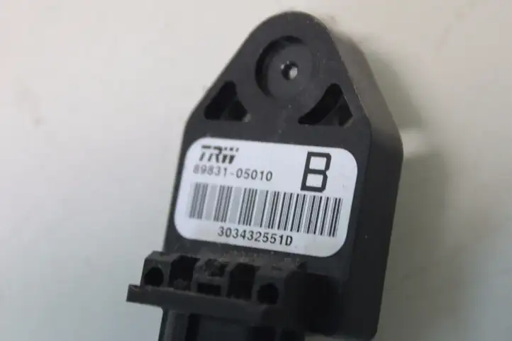 Toyota Avensis T250 (2003 - 2006) 8983105010 Датчик удара SRS — фото 5