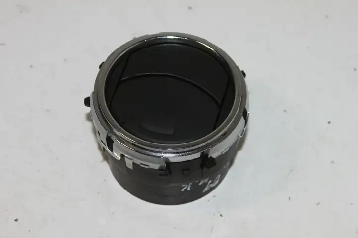 Toyota Yaris (2005 - 2009) Боковой воздушный дефлектор — фото 1