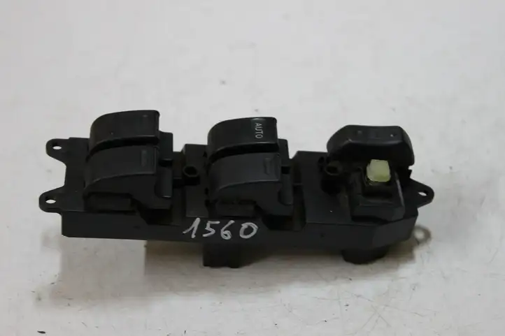 Toyota Avensis T220 (2000 - 2003) Блок кнопок стеклоподъемников — фото 3