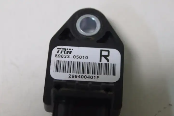 Toyota Avensis Verso (2004 - 2009) 8983305010 Датчик удара SRS — фото 2