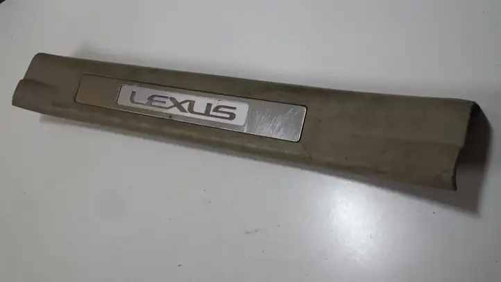 Lexus RX 330 - 350 - 400H (2006 - 2009) 6794048020 Внутренняя отделка заднего порога — фото 1