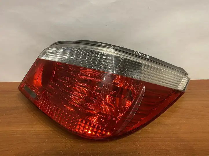 BMW 5 E60 E61 (2004 - 2010) 7165738 Задний фонарь в кузове — фото 3