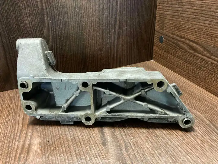 Iveco Daily Daily 3rd gen (2004 - 2010) 500376601 Кронштейн двигателя — фото 3
