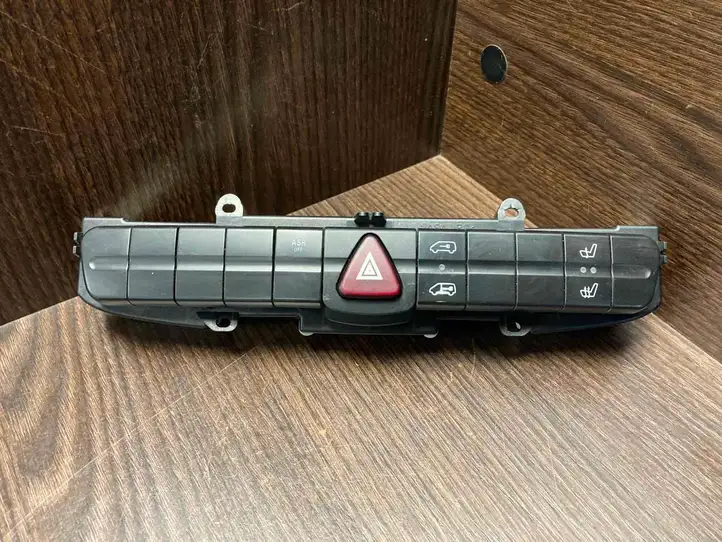 Volkswagen Crafter (2006 - 2016) 9065453607 Включатель аварийных фонарей — фото 1