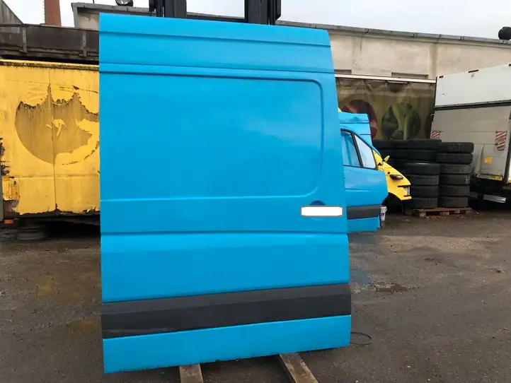 Mercedes-Benz Sprinter W906 (2006 - 2018) 9067307205 Боковая раздвижная дверь — фото 8