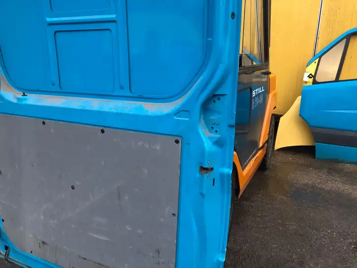 Mercedes-Benz Sprinter W906 (2006 - 2018) 9067307205 Боковая раздвижная дверь — фото 9