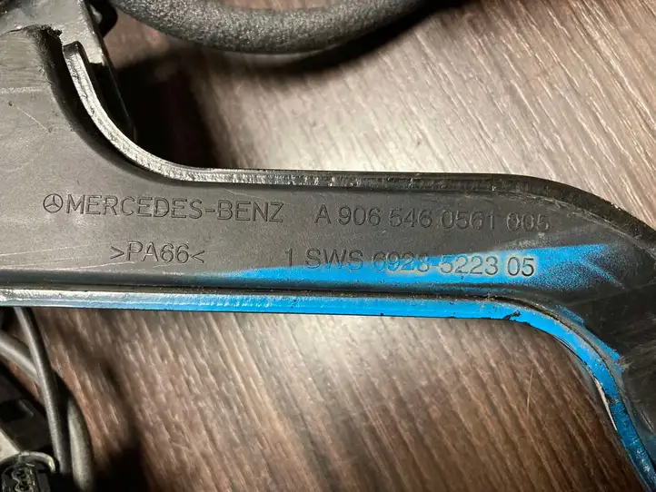 Mercedes-Benz Sprinter W906 (2006 - 2018) 9067304335 Замок раздвижной двери — фото 5