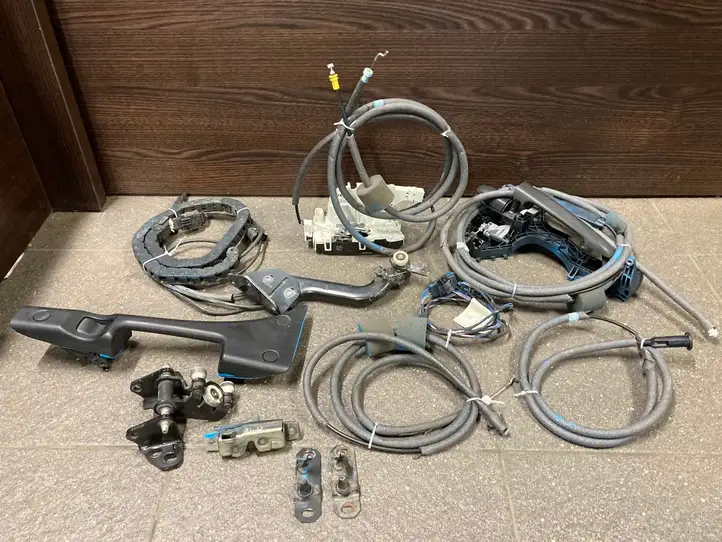 Mercedes-Benz Sprinter W906 (2006 - 2018) 9067304335 Замок раздвижной двери — фото 7