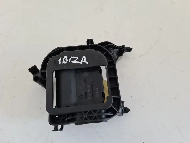 Seat Ibiza III (6L) (2002 - 2008) 0132801357 Двигатель задвижки потока воздуха — фото 3
