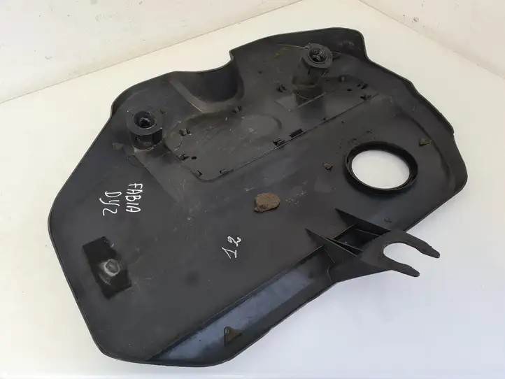 Skoda Fabia Mk1 (6Y) (1999 - 2007) 038103925 Крышка двигателя декоративная — фото 2