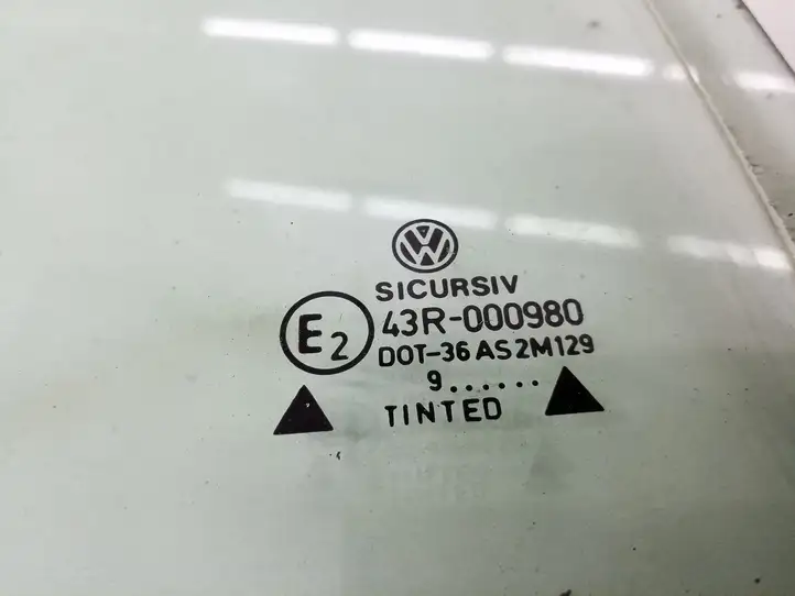 Volkswagen Golf IV (1998 - 2005) AS2 Форточка двери — фото 3