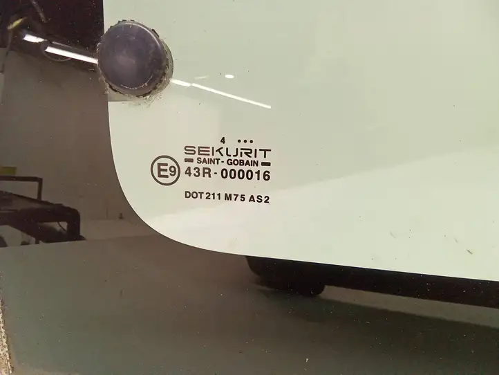 Citroen Berlingo (2003 - 2007) 43R000016 Заднее боковое стекло — фото 2