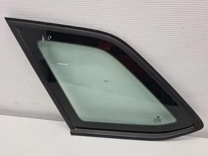 Skoda Fabia Mk3 (NJ) (2015 - 2021) 6V9845297 Заднее боковое стекло — фото 1