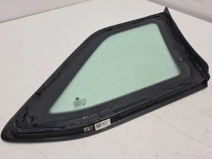 Skoda Fabia Mk3 (NJ) (2015 - 2021) 6V9845297 Заднее боковое стекло — фото 3