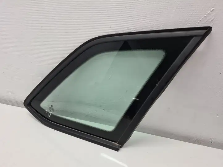 Skoda Fabia Mk3 (NJ) (2015 - 2021) 6V9845298 Заднее боковое стекло — фото 1