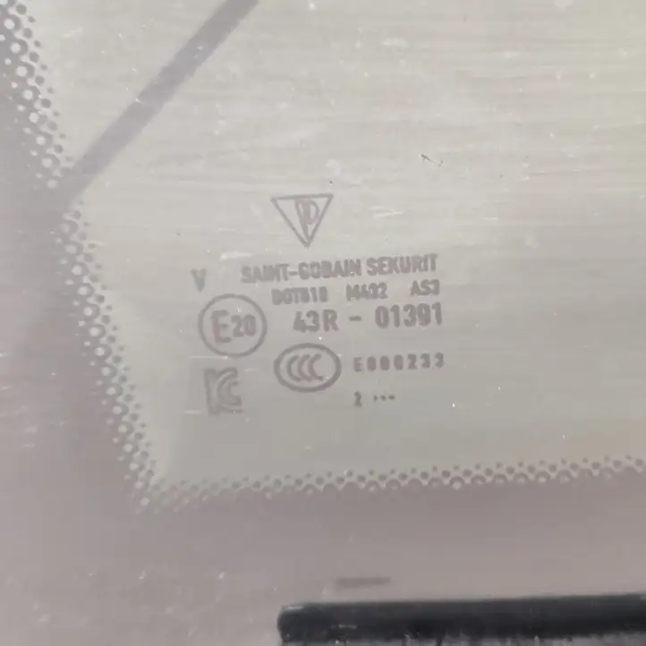 Porsche Taycan 9J1 (2019 - ) 9J0845297AL Заднее боковое стекло — фото 7