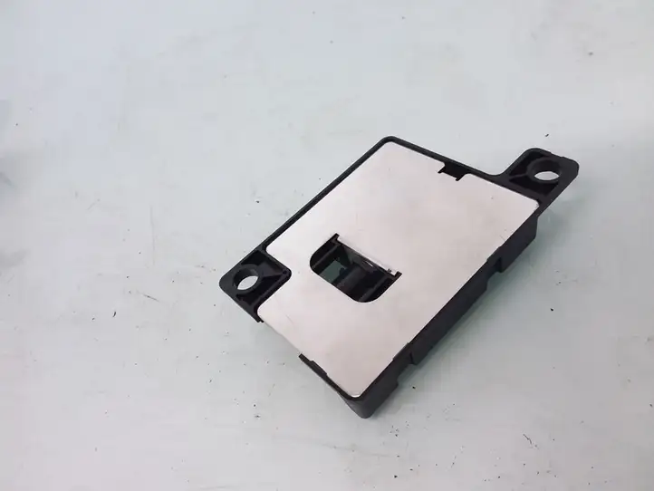 BMW 5 E60 E61 (2004 - 2010)  6928461 Антенна Bluetooth