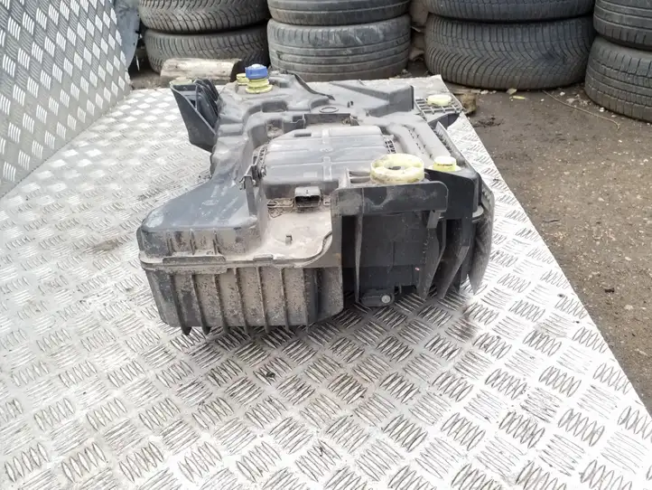 Citroen C4 Picasso (2013 - 2016)  P1001565 Жидкостный резервуар AdBlue