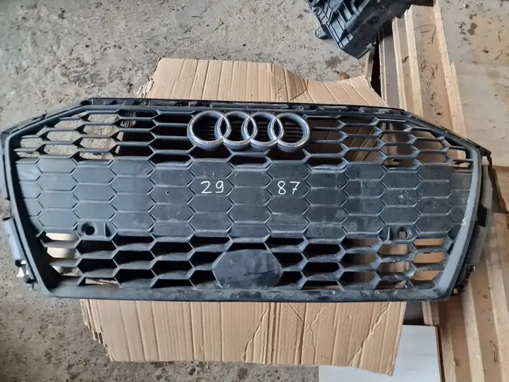Audi A3/S3 8V (2012 - 2016) 8Y0853651 Верхняя решетка радиатора — фото 1
