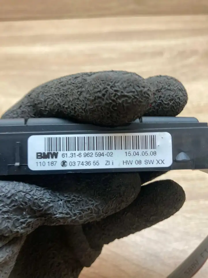 BMW 3 E90 E91 (2005 - 2012) 6962594 Кнопка парктроника — фото 5