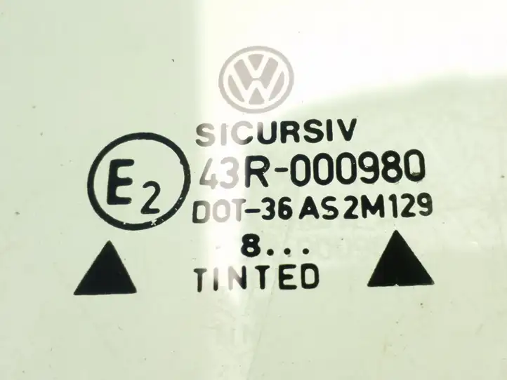 Volkswagen Bora (1998 - 2005) AS2 Форточка двери — фото 2