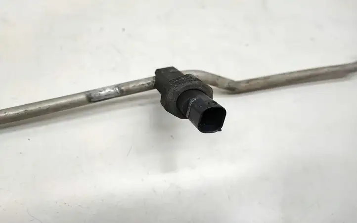 BMW 5 F10 F11 (2009 - 2016) 9120003 Трубки и шланги кондиционера — фото 3
