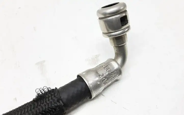BMW 1 F20 F21 (2011 - 2019) 7600675 Трубка топливной системы — фото 2