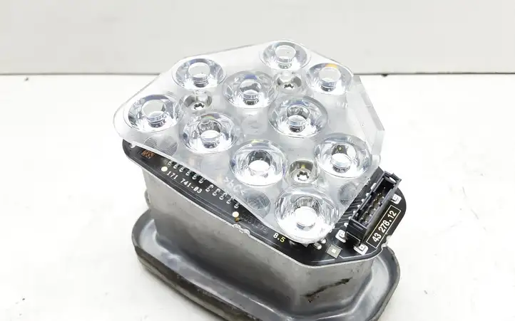 BMW 5 F10 F11 (2009 - 2016) 17173803 LED модуль контроля — фото 2