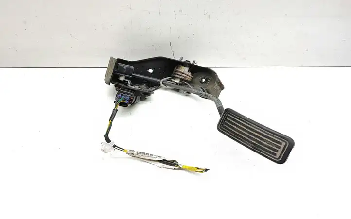 Toyota Avensis T250 (2006 - 2009) 8928152021 Педаль акселератора — фото 1