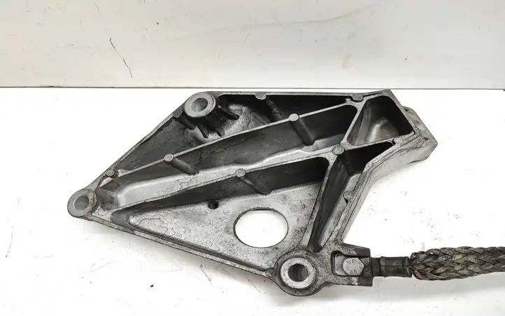 BMW 3 E90 E91 (2005 - 2012) 6775041 Кронштейн двигателя — фото 3