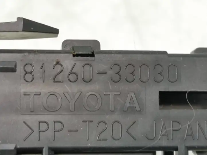 Toyota Avensis T250 (2006 - 2009) 8126033030 Лампа подсветки бардачка — фото 2