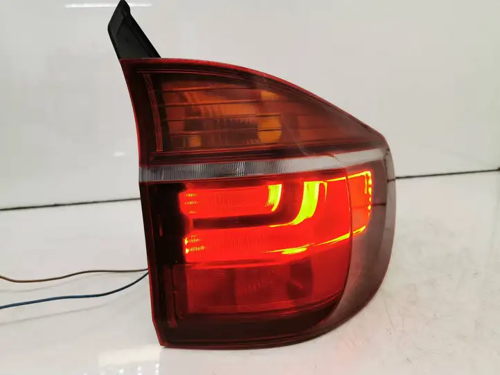 BMW X5 E70 (2006 - 2013) 7227790 Задний фонарь в кузове — фото 1