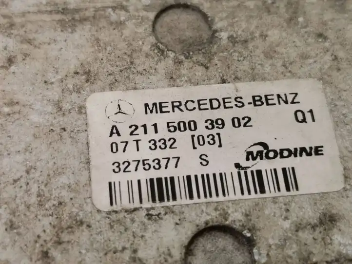Mercedes-Benz E W211 (2002 - 2009) A2115003902 Интеркулер — фото 3