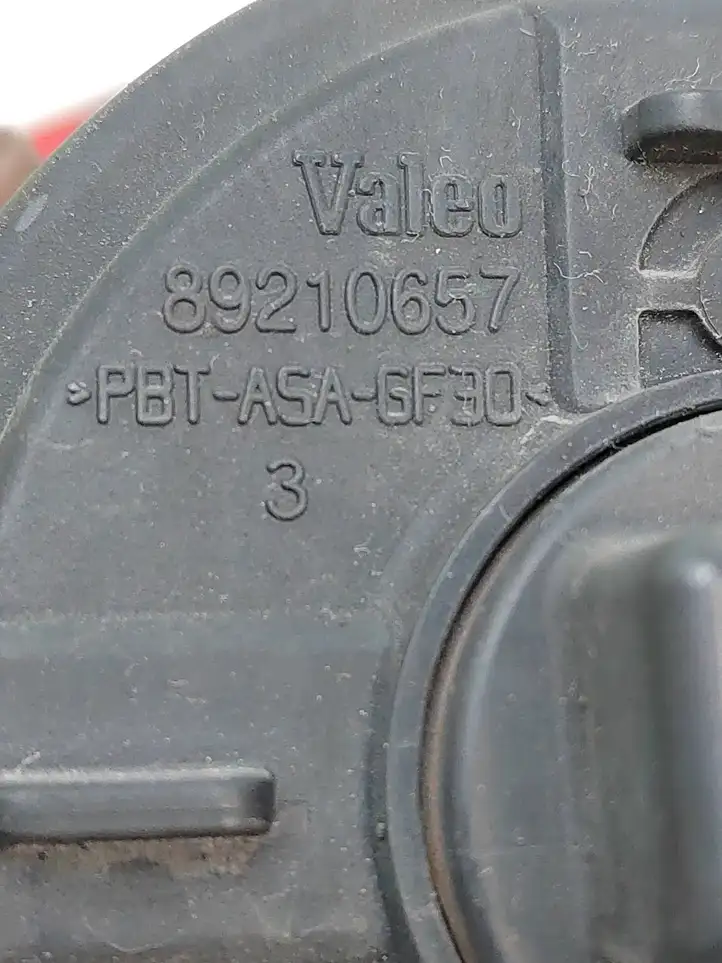 Toyota Avensis T250 (2006 - 2009) 89210657 Передняя противотуманная фара — фото 4