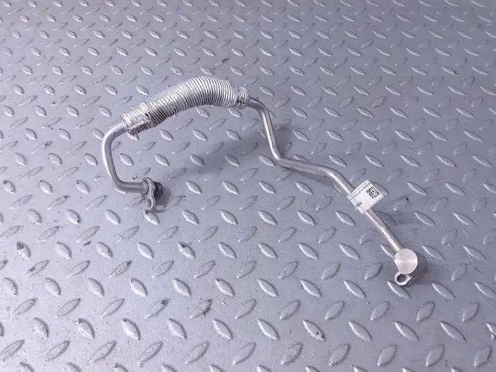 BMW X1 F48 F49 (2015 - 2022) 8629959 Трубки масляной системы — фото 3