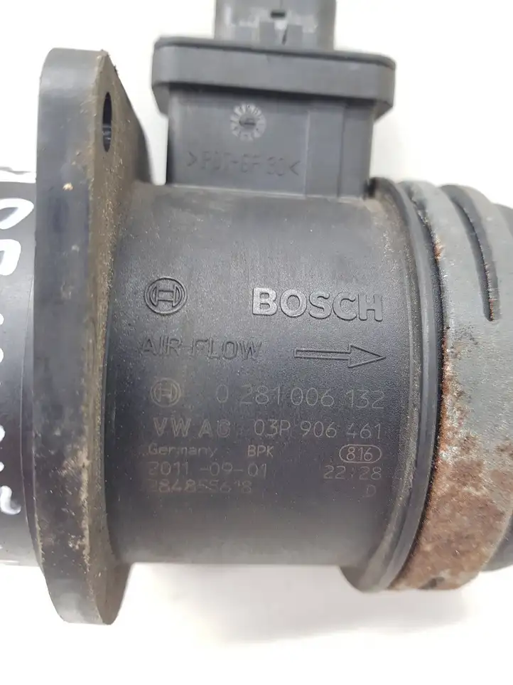Volkswagen Polo V 6R (2009 - 2015) 03P906461 Датчик массового расхода воздуха — фото 2