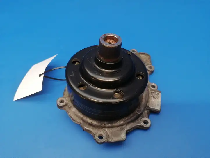 Mercedes-Benz Sprinter W906 (2006 - 2018) A6512002301 насос охлаждения — фото 1