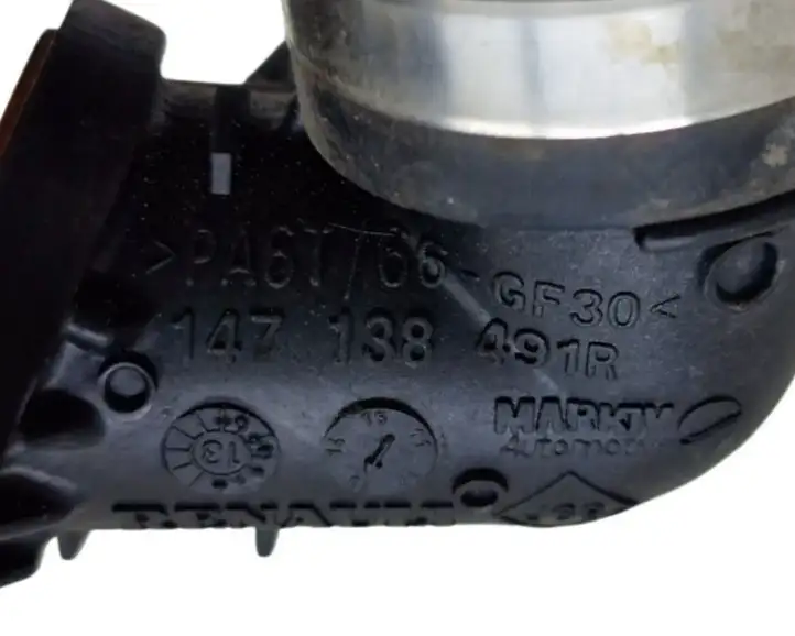 Nissan Juke I F15 (2010 - 2018) 165765493R Трубка подачи воздуха — фото 7