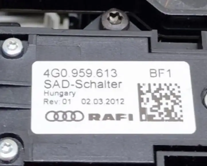 Audi A6 C7 (2011 - 2014) 4G0947135G Передняя подсветка — фото 10