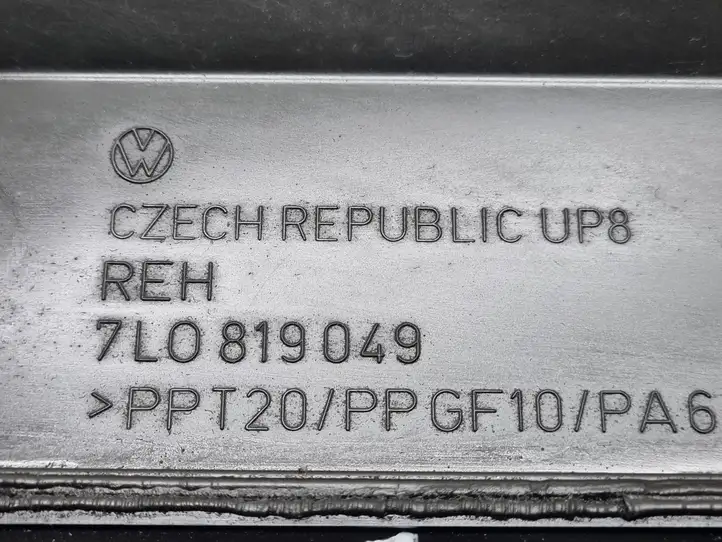 Volkswagen Touareg I (2002 - 2010) 7L0819049 Детали воздухозаборника — фото 2