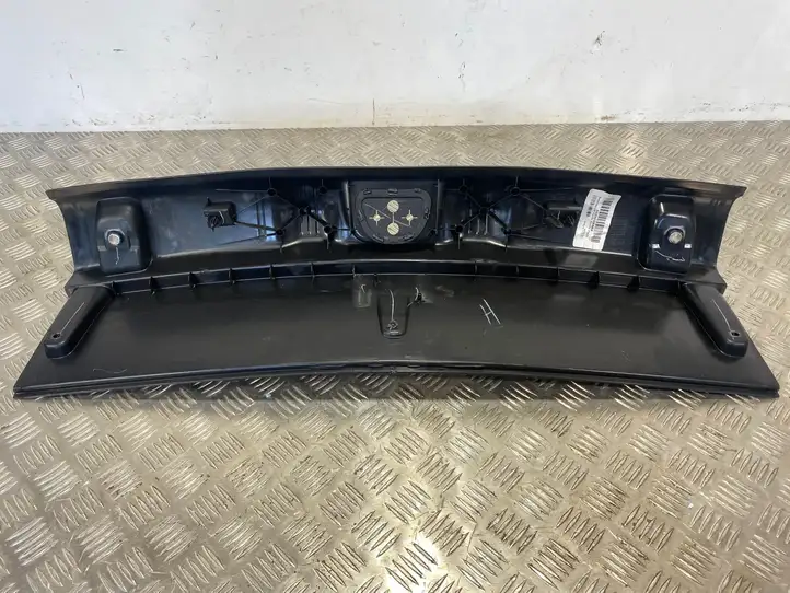 Jeep Compass (2017 - ) 5SZ82TRMAB Отделка порога багажника — фото 4