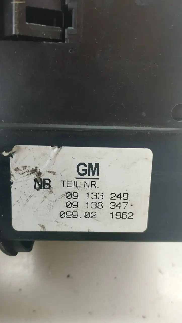Opel Zafira B (2003 - 2006) 09133249 Включатель фонарей — фото 3
