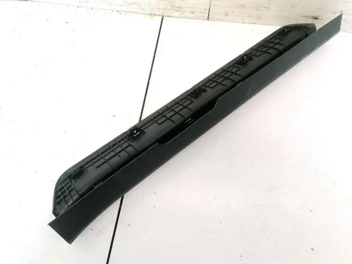 Hyundai i30 (2007 - 2012) 858802R000 Внутренняя отделка переднего порога — фото 2