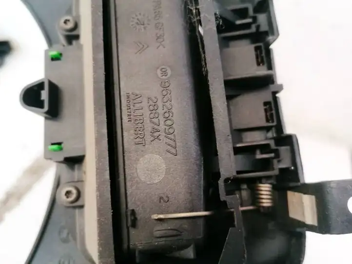 Citroen C5 (2004 - 2008) 9632609777 Передняя пепельница — фото 3