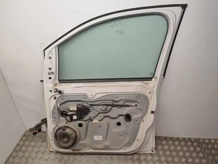 Volkswagen Caddy (2010 - 2015) Дверь — фото 4