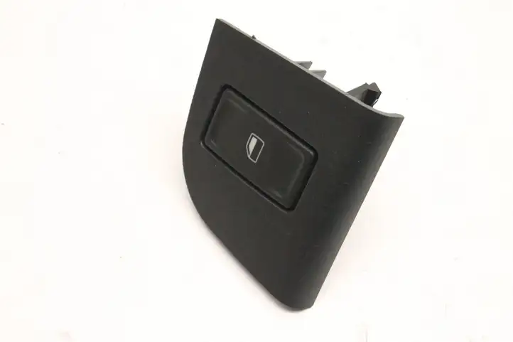 Skoda Octavia Mk3 (5E) (2013 - 2019) 5E0959655 Кнопка фаркопа в багажнике — фото 2