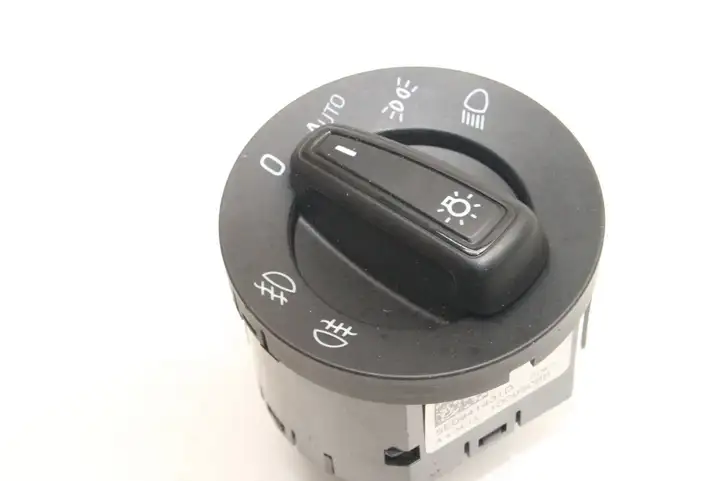 Skoda Octavia Mk3 (5E) (2013 - 2019) 5E0941431D Включатель фонарей — фото 2