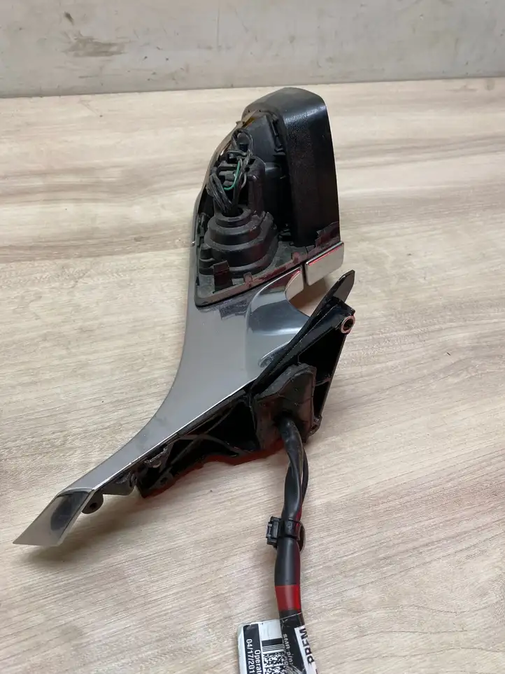 Tesla Model 3 (2017 - 2023) 111078498h Боковое зеркало с электроприводом — фото 2