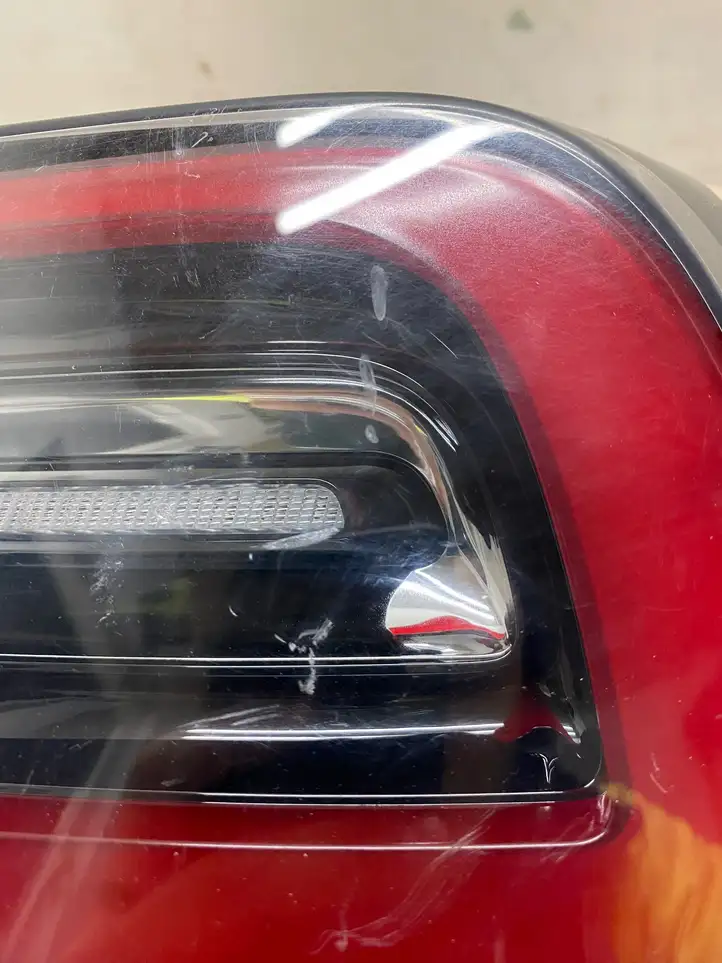 Tesla Model Y (2019 - 2024) 150208799D Задний противотуманный фонарь — фото 4