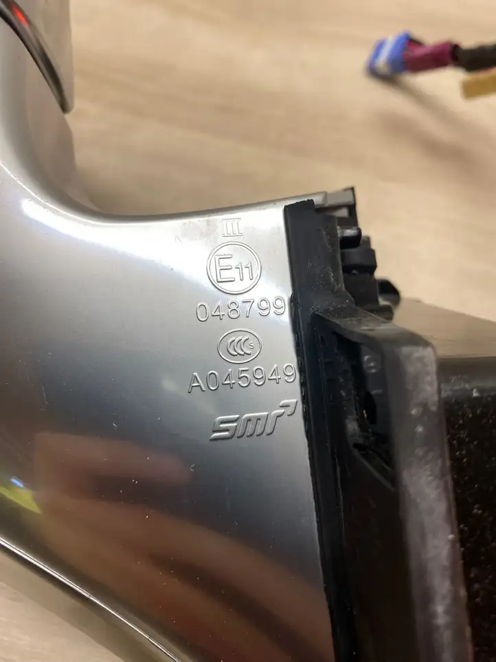 Tesla Model 3 (2017 - 2023) E11048799 Боковое зеркало с электроприводом — фото 5